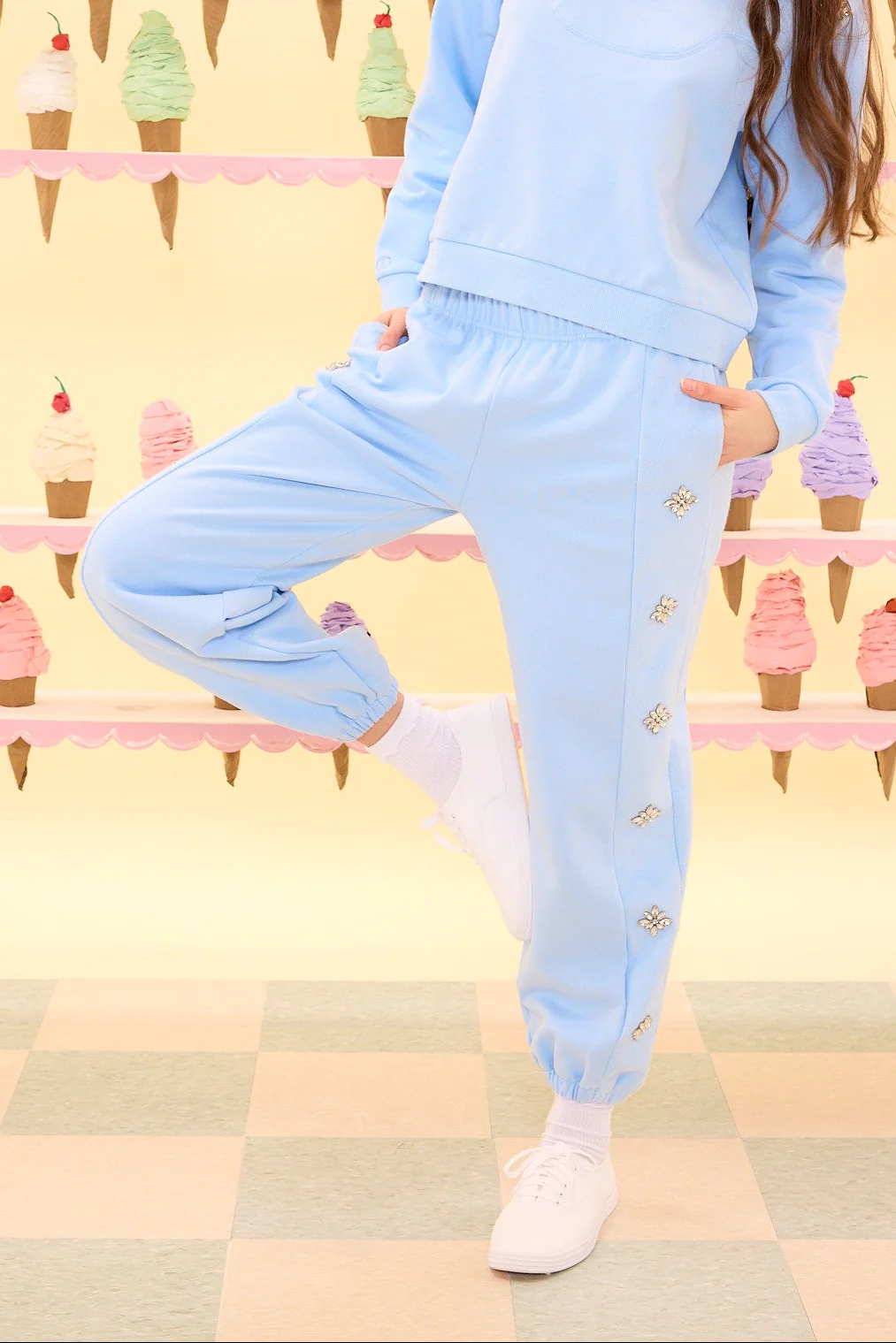Casey Jogger Sweatpants in Light Blue - Image 7