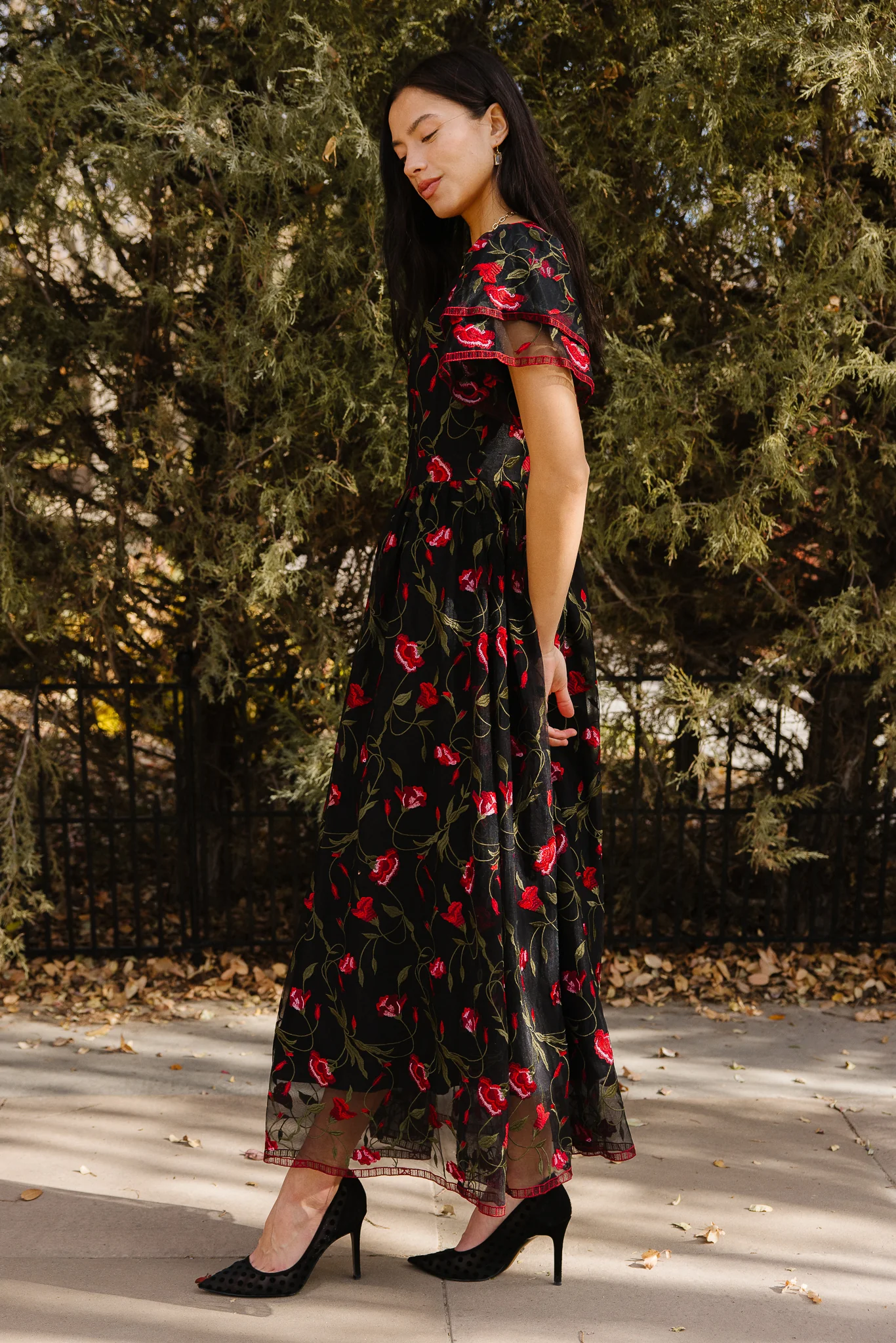 Flora Dress in Romantic Roses - Image 5